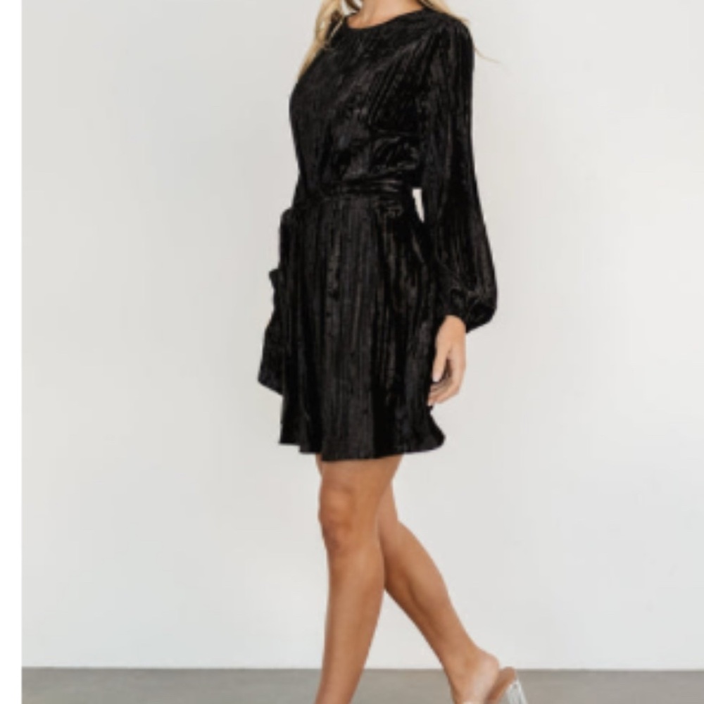 Baltic Born Anastasia Long Sleeve Velvet Black Dress